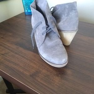 Woman's Ankle boot